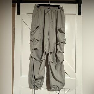 Women’s Gray Cargo Pants NWOT